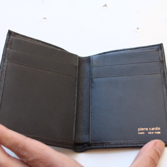 Pierre Cardin bi fold wallet - Picture 3 of 6
